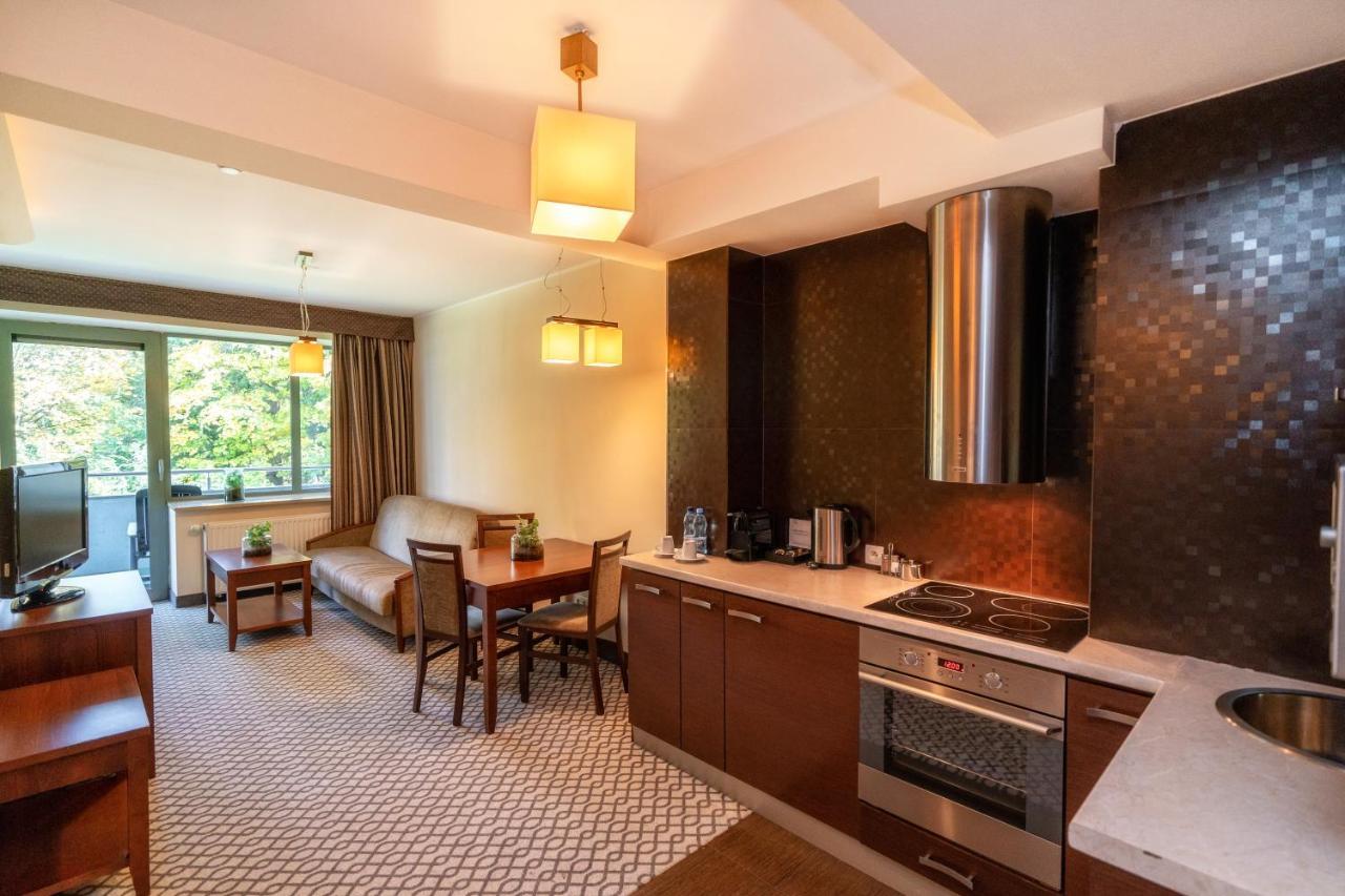 Hotell Murowanica 3*
